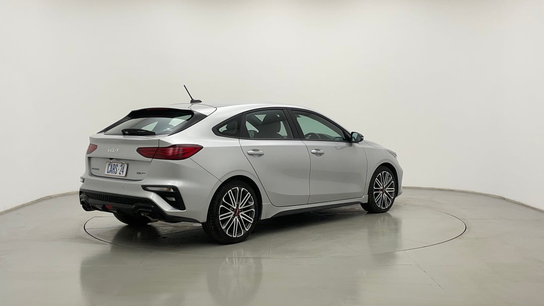 Right Back Diagonal (45- Degree) View