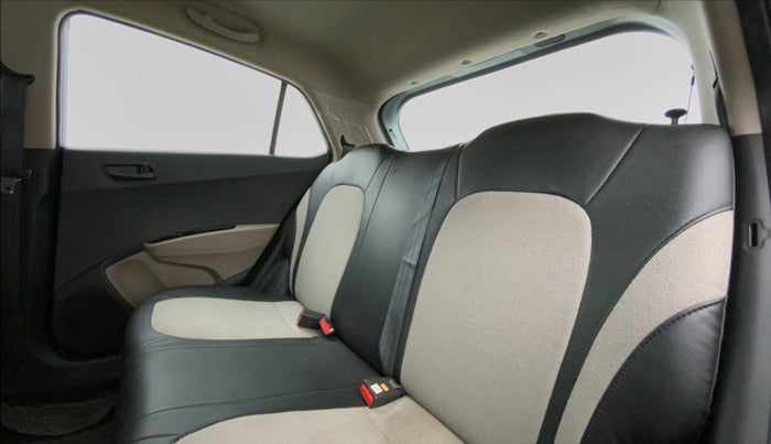 2019 Hyundai Grand i10 MAGNA CNG, CNG, Manual, 44,751 km, Right Side Rear Door Cabin