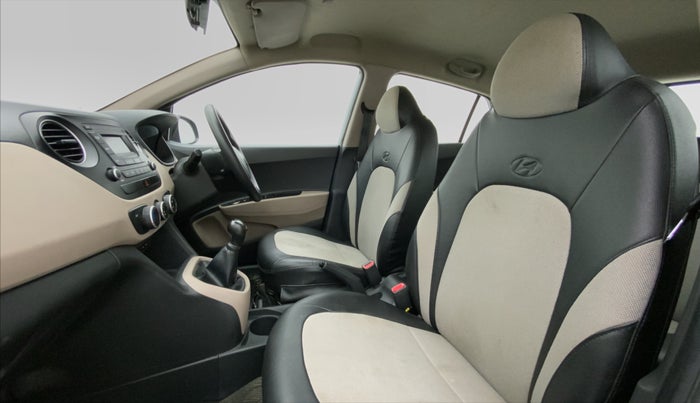 2019 Hyundai Grand i10 MAGNA CNG, CNG, Manual, 44,751 km, Right Side Front Door Cabin