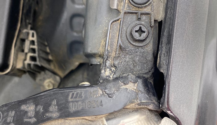2018 Maruti Baleno DELTA PETROL 1.2, Petrol, Manual, 94,635 km, Left headlight - Clamp has minor damage