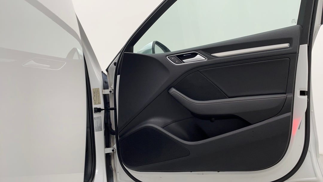 2016 Audi S3 2.0 Tfsi Quattro, Automatic, 118448 km, Speaker View