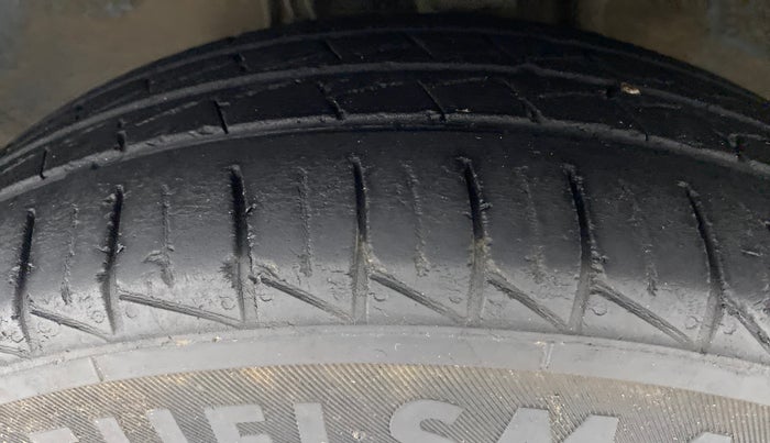 2019 Maruti Alto VXI, Petrol, Manual, 42,396 km, Left Front Tyre Tread