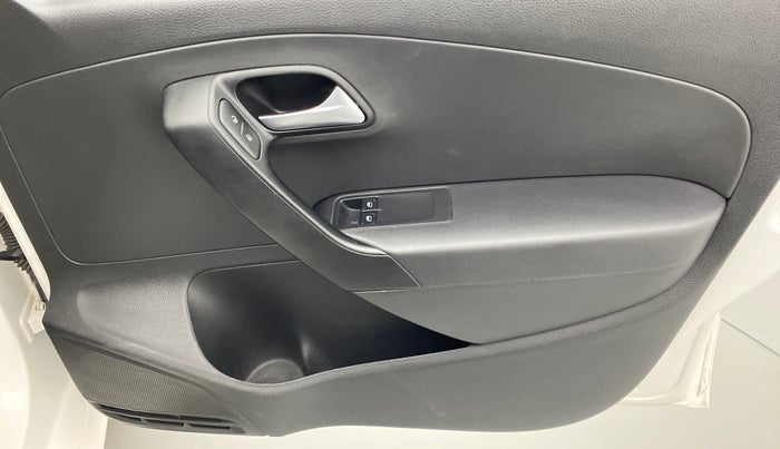 2016 Volkswagen Ameo TRENDLINE 1.2, Petrol, Manual, 18,162 km, Driver Side Door Panels Control