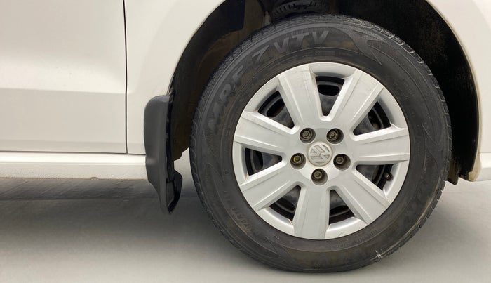 2016 Volkswagen Ameo TRENDLINE 1.2, Petrol, Manual, 18,162 km, Right Front Wheel