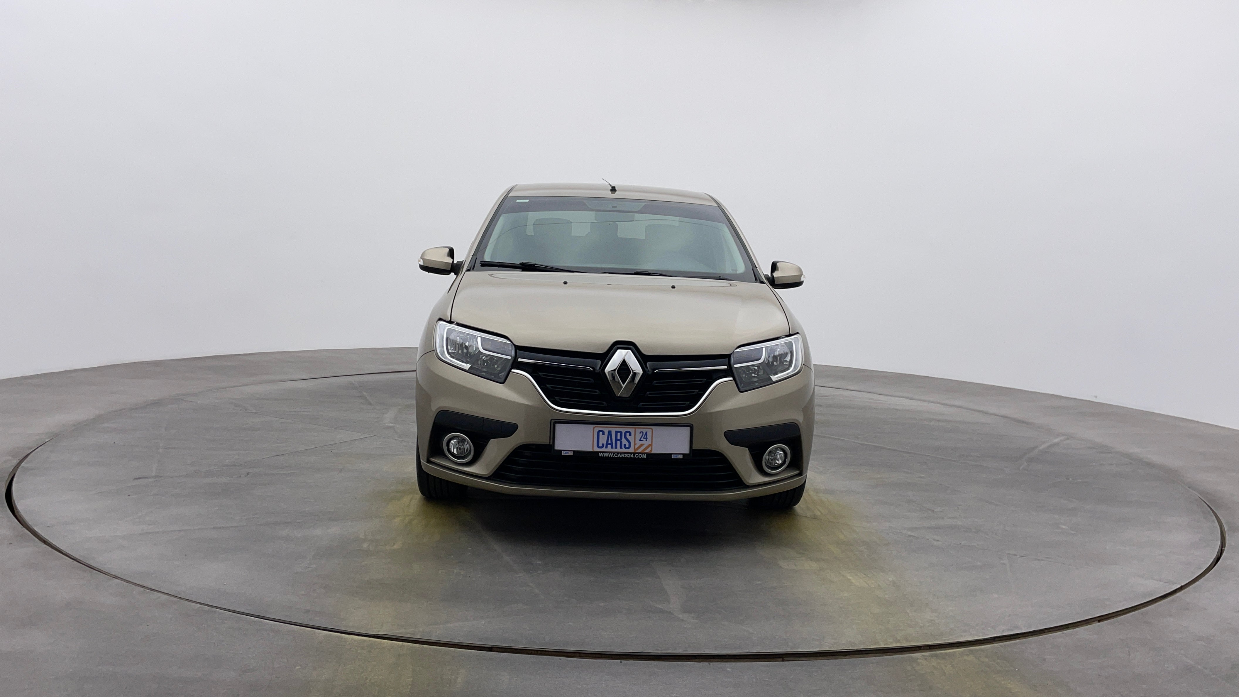 Renault Symbol-Front View