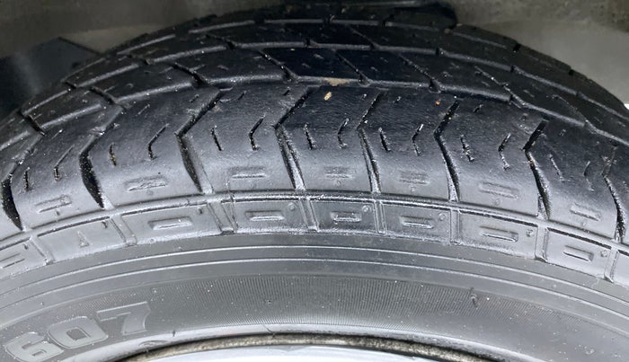2019 Maruti Eeco 5 STR WITH AC PLUSHTR, Petrol, Manual, 23,652 km, Right Rear Tyre Tread