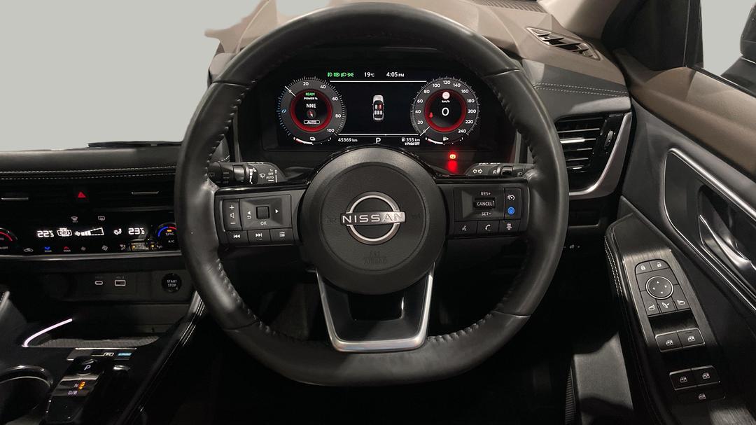 2023 Nissan X-trail Ti (4WD) E-power (hybrid), Automatic, 45369 km, Steering Wheel Close-up