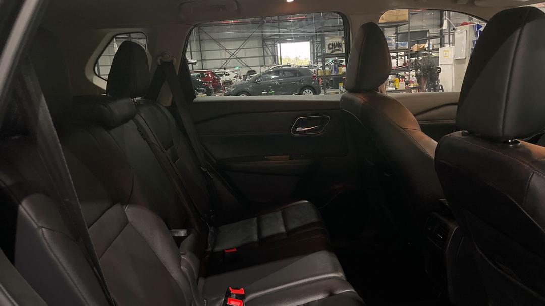 2023 Nissan X-trail Ti (4WD) E-power (hybrid), Automatic, 45369 km, Right Side Rear Door Cabin View