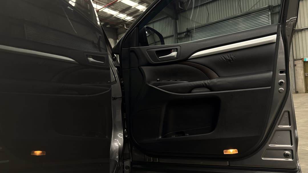 2015 Toyota Kluger Gxl (4x2), Automatic, 119669 km, Speaker View