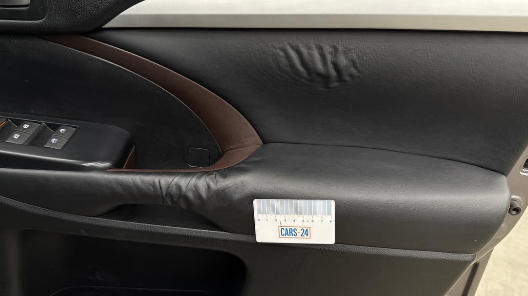 2015 Toyota Kluger Gxl (4x2), Automatic, 119669 km, Door Interior Front RHS Wear