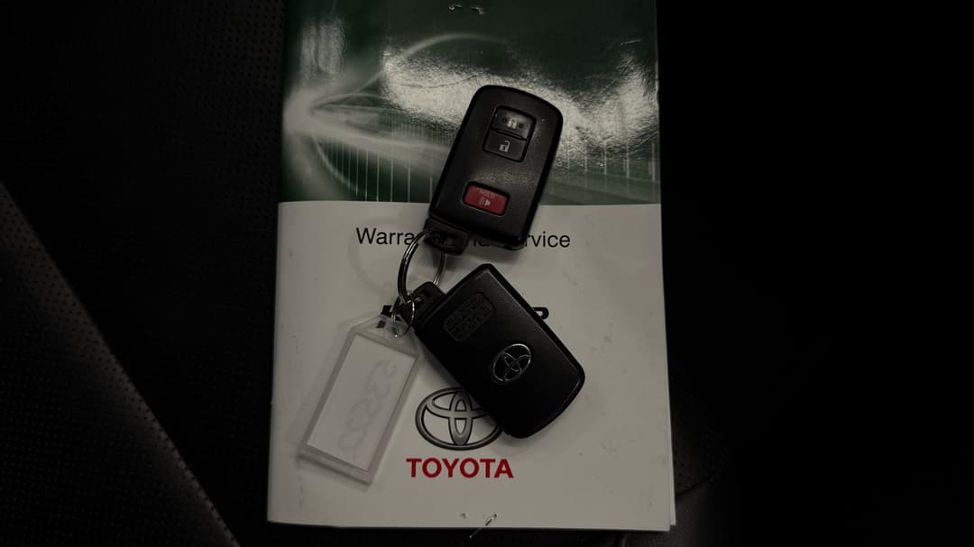 2015 Toyota Kluger Gxl (4x2), Automatic, 119669 km, Key Close-up