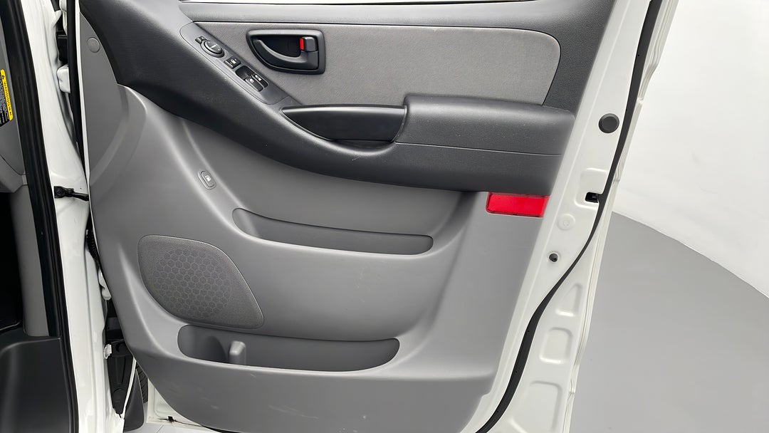 2020 Hyundai Iload 3s Liftback, Manual, 10509 km, Speaker View