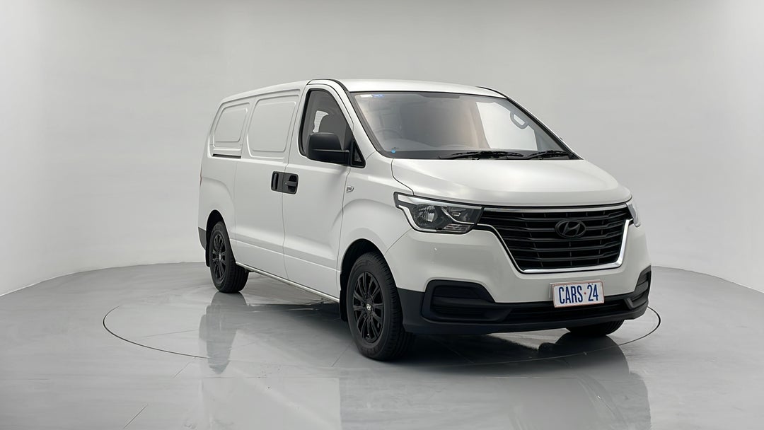 2020 Hyundai Iload 3s Liftback, Manual, 10509 km, Right Front Diagonal (45- Degree) View