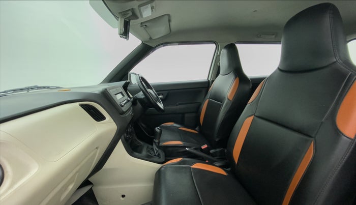 2020 Maruti New Wagon-R 1.0 VXI (O), Petrol, Manual, 32,893 km, Right Side Front Door Cabin