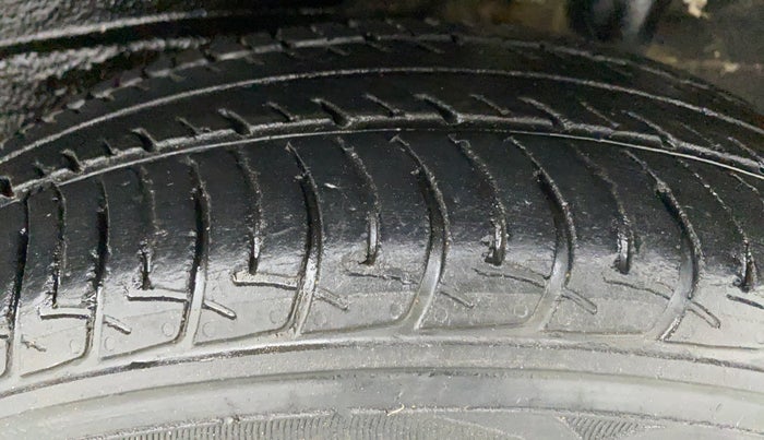 2020 Maruti New Wagon-R 1.0 VXI (O), Petrol, Manual, 32,893 km, Left Rear Tyre Tread