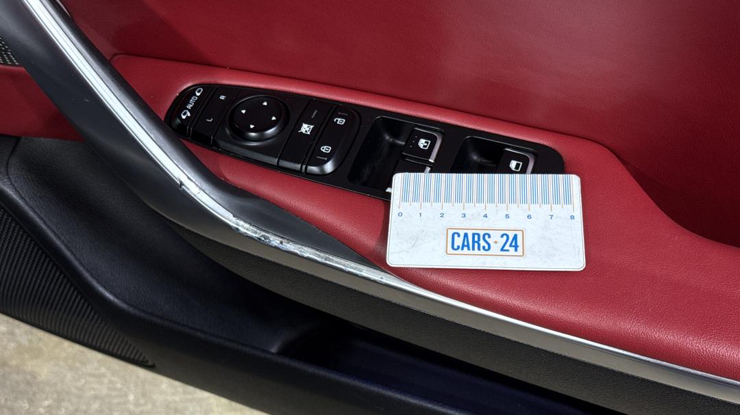 2020 Kia Stinger Gt (red Leather), Automatic, 55911 km, Door Handles Front RHS Scratch
