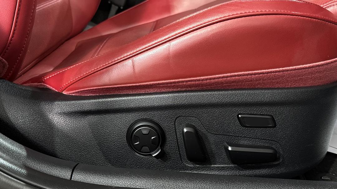 2020 Kia Stinger Gt (red Leather), Automatic, 55911 km, Drivers Side Adjustment Panel