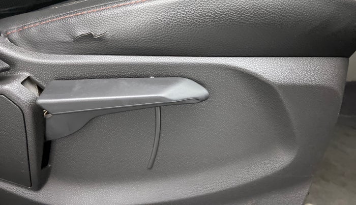 2016 Ford Ecosport 1.5TITANIUM TDCI, Diesel, Manual, 81,515 km, Driver Side Adjustment Panel