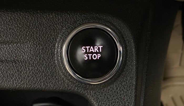 2018 Renault Captur RXE diesel (MT), Diesel, Manual, 40,592 km, Keyless Start/ Stop Button