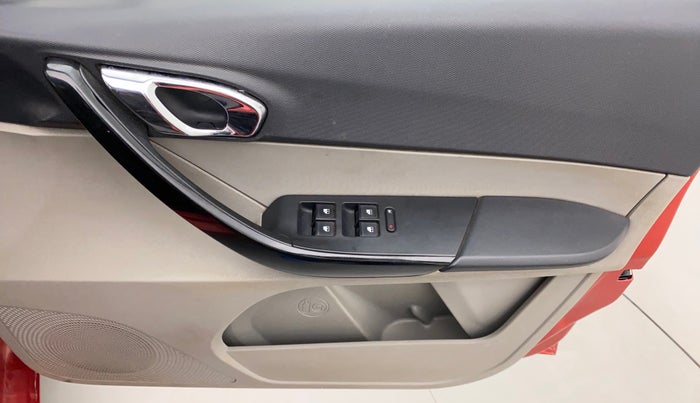 2017 Tata Tiago XZA PETROL, Petrol, Automatic, 1,20,278 km, Driver Side Door Panels Control