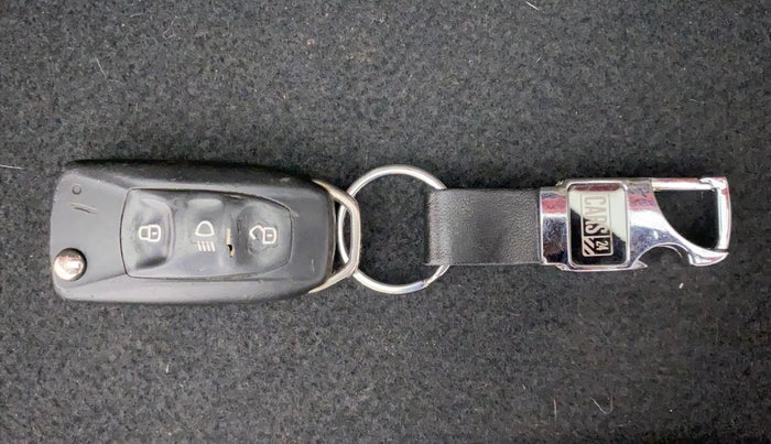 2017 Tata Tiago XZA PETROL, Petrol, Automatic, 1,20,278 km, Key Close Up