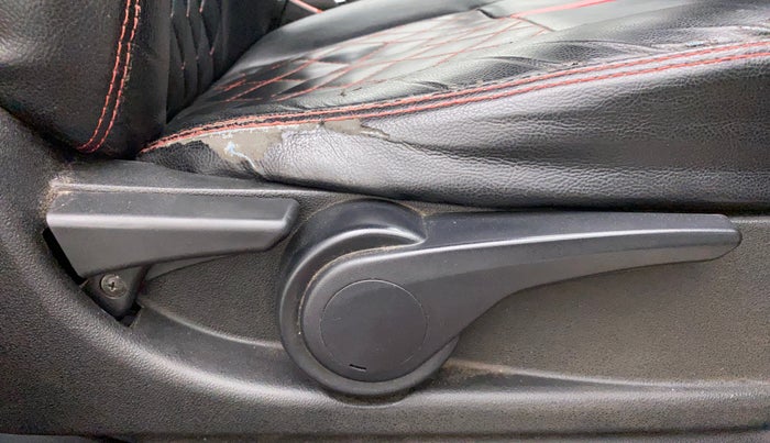 2017 Tata Tiago XZA PETROL, Petrol, Automatic, 1,20,278 km, Driver Side Adjustment Panel