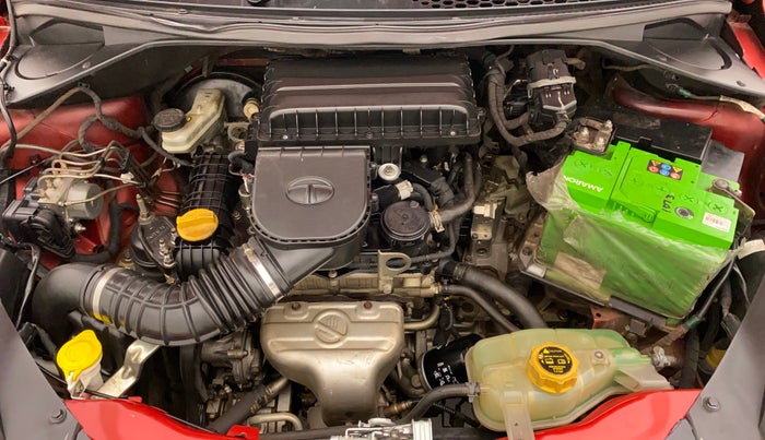 2017 Tata Tiago XZA PETROL, Petrol, Automatic, 1,20,278 km, Open Bonet