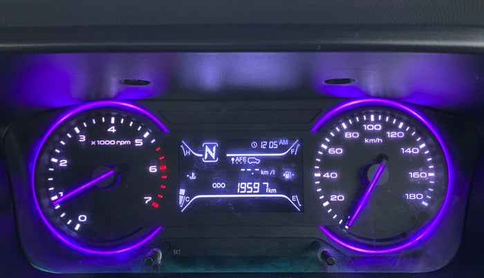 2021 Mahindra MARAZZO M2 8 STR, Diesel, Manual, 20,571 km, Odometer Image