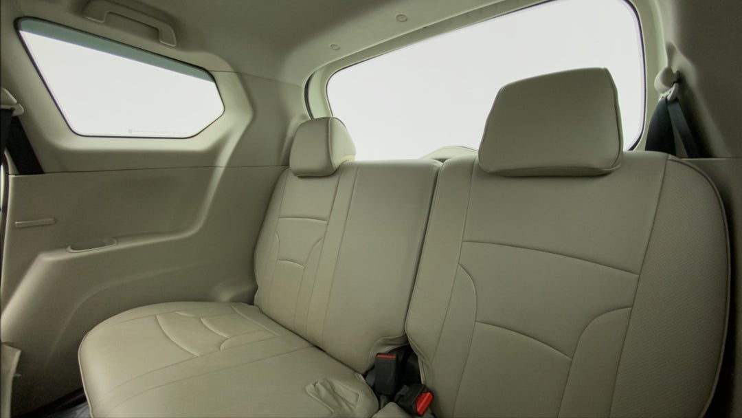 Third Seat Row ( optional )