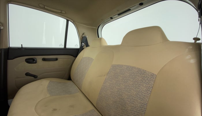 2013 Hyundai Santro Xing GLS, CNG, Manual, 82,213 km, Right Side Rear Door Cabin