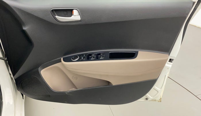 2017 Hyundai Grand i10 MAGNA 1.2 KAPPA VTVT, CNG, Manual, 53,583 km, Driver Side Door Panels Control