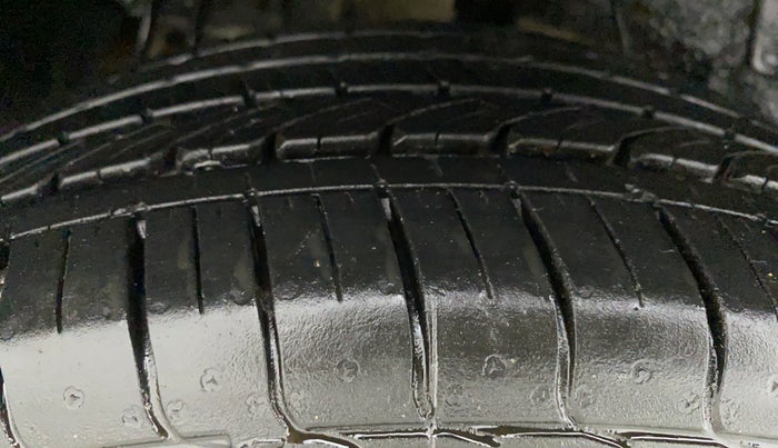 2021 Tata NEXON XZ 1.2, Petrol, Manual, 17,853 km, Right Rear Tyre Tread