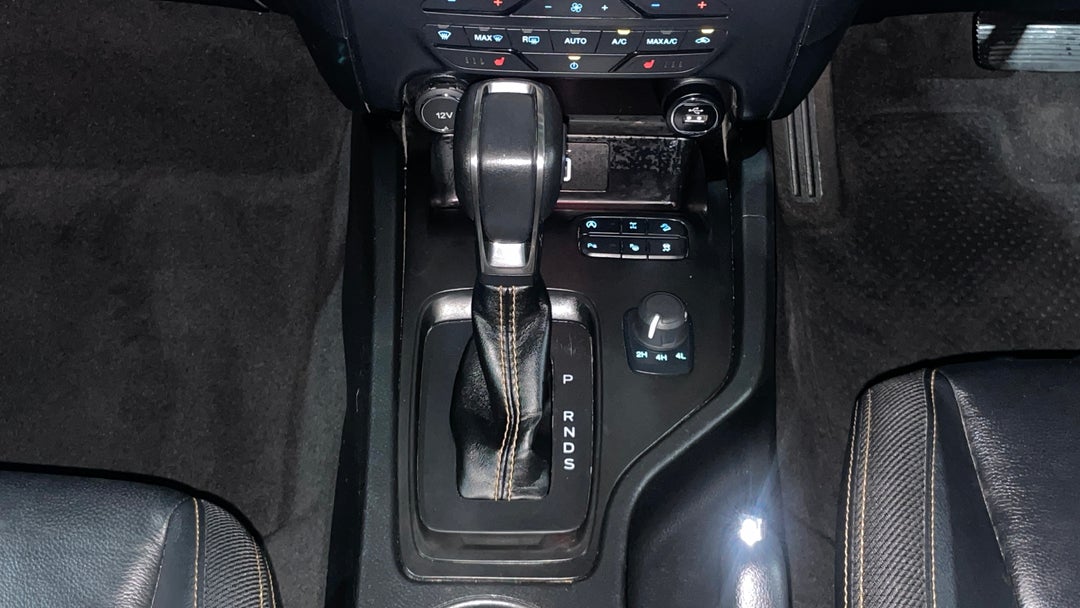 2021 Ford Ranger Wildtrak 2.0 (4x4), Automatic, 64111 km, Gear Lever 