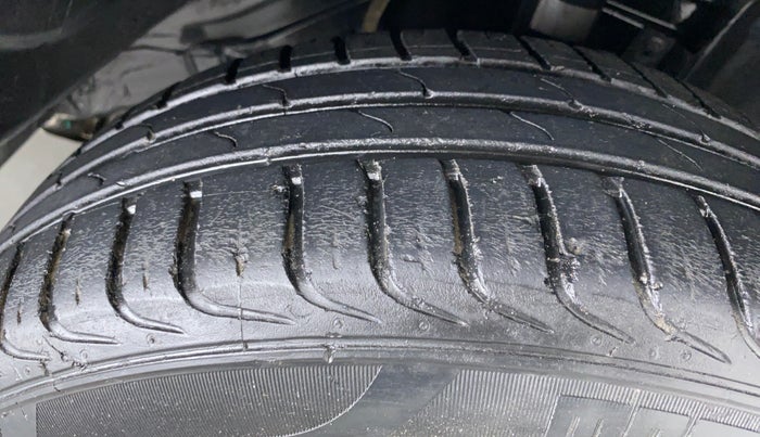 2018 Datsun Go T, Petrol, Manual, 15,469 km, Right Front Tyre Tread