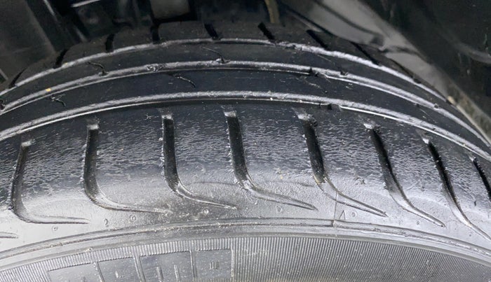 2018 Datsun Go T, Petrol, Manual, 15,469 km, Left Front Tyre Tread