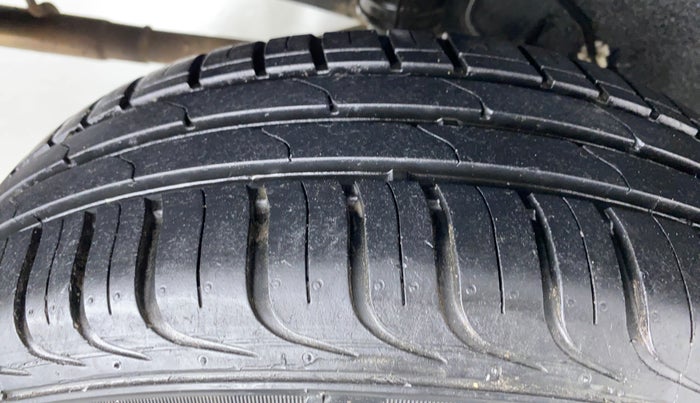 2018 Datsun Go T, Petrol, Manual, 15,469 km, Right Rear Tyre Tread