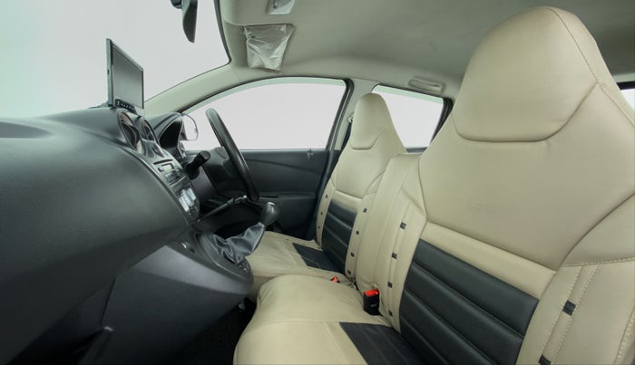 2018 Datsun Go T, Petrol, Manual, 15,469 km, Right Side Front Door Cabin