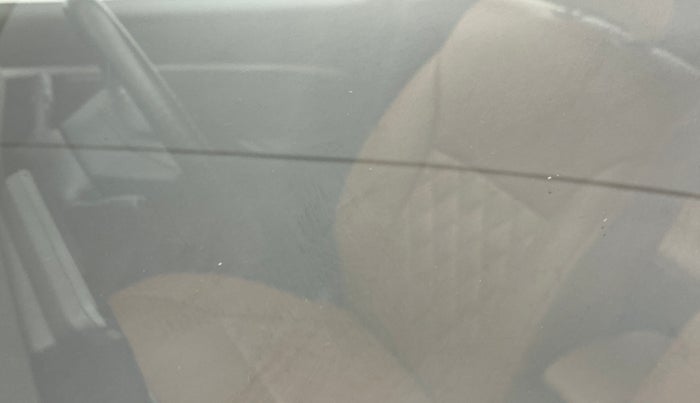 2019 Maruti XL6 ZETA AT SHVS, Petrol, Automatic, 55,235 km, Front windshield - Minor spot on windshield