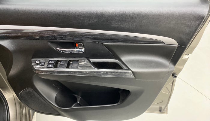 2019 Maruti XL6 ZETA AT SHVS, Petrol, Automatic, 55,235 km, Driver Side Door Panels Control