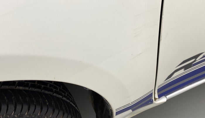 2017 Maruti Swift VXI O, Petrol, Manual, 7,065 km, Left fender - Slightly dented