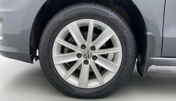 2016 Volkswagen Vento HIGHLINE TDI AT, Diesel, Automatic, 75,241 km, Left Front Wheel