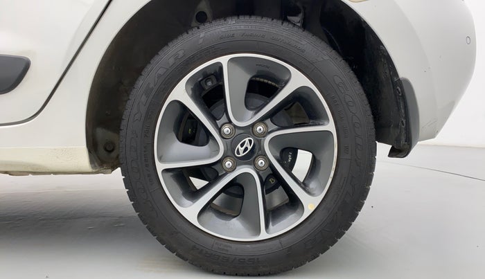 2017 Hyundai Grand i10 SPORTZ (O) 1.2 AT VTVT, Petrol, Automatic, 11,203 km, Left Rear Wheel
