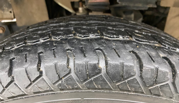 2019 Mahindra Bolero POWER PLUS SLE, Diesel, Manual, 1,12,124 km, Left Front Tyre Tread