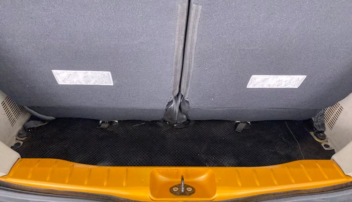 2019 Renault TRIBER 1.0 RXZ, Petrol, Manual, 30,418 km, Boot Inside