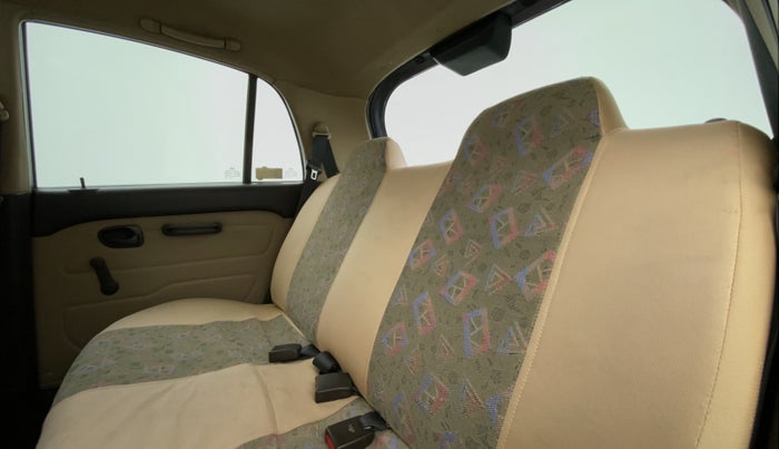 2010 Hyundai Santro Xing GL, Petrol, Manual, 30,754 km, Right Side Rear Door Cabin