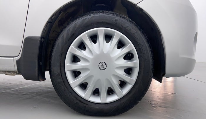 2014 Maruti Celerio VXI d, Petrol, Manual, 1,11,598 km, Right Front Tyre