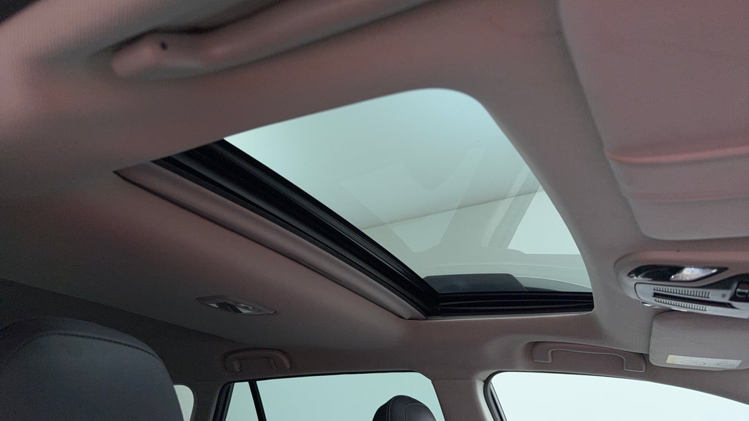 Interior Sunroof/Moonroof