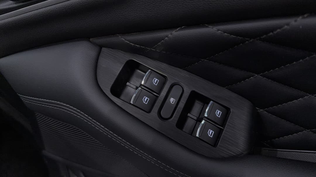 2022 GWM Ute Cannon-X (4x4), Automatic, 63056 km, Drivers Side Door Panel Controls