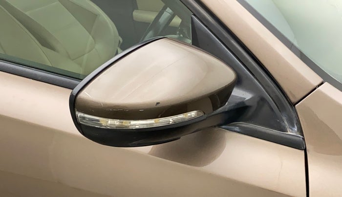 2015 Volkswagen Jetta COMFORTLINE TSI, Petrol, Manual, 53,355 km, Right rear-view mirror - Indicator light has minor damage