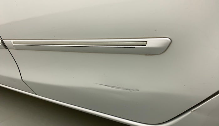 2011 Toyota Etios G, Petrol, Manual, 72,036 km, Rear left door - Minor scratches